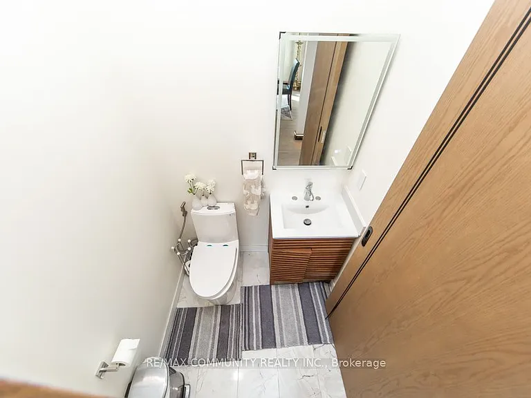 475 Wilson Rd N — Photo 20