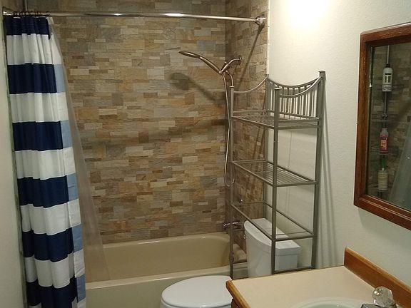 5th image of 926 W 27th Ave APT 3