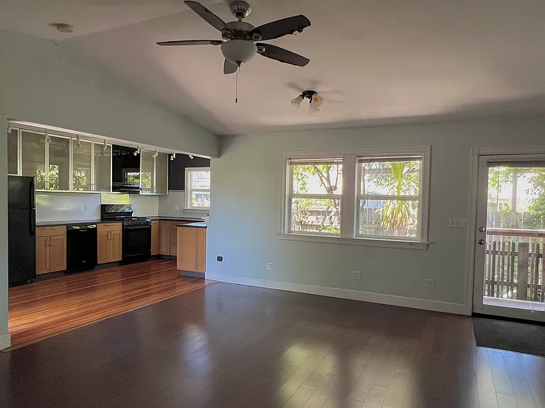 255 S Humboldt St #A — Photo 3