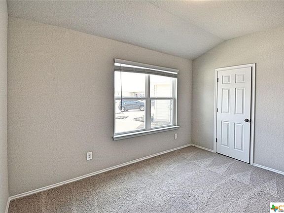 4th image of 1409 Coffee Tree Dr