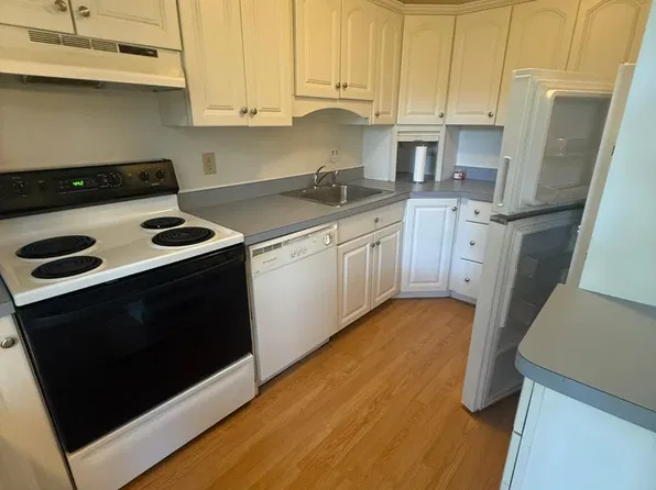 14 Harold St, Harwich Pt, MA 02646