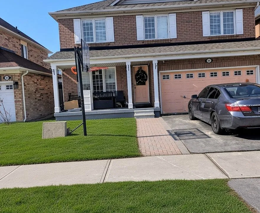 101 Knotwood Cres
