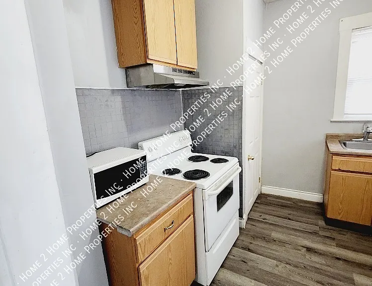356 Josephine Ave — Photo 2
