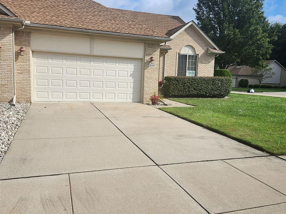 1st image of 30119 Indianwood Dr