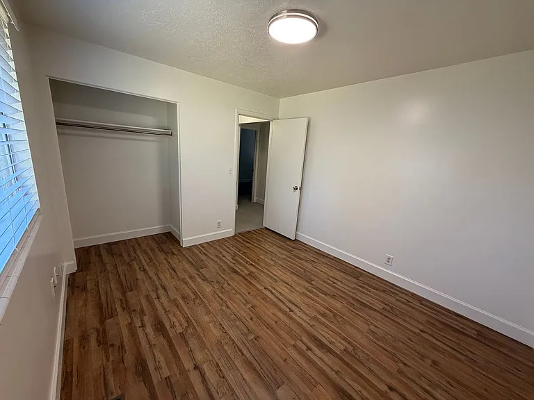 286 Paulette Way — Photo 18