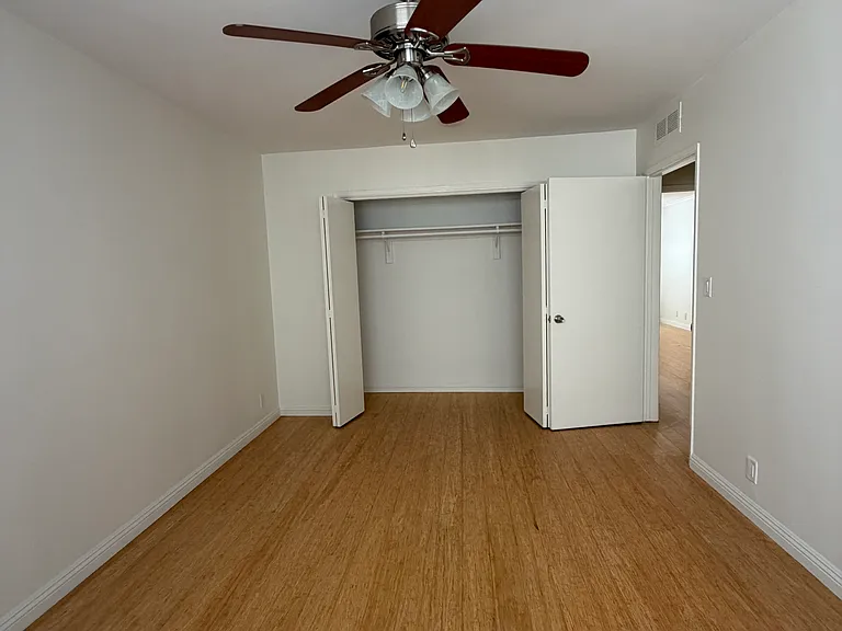 942 N Gardner St #102 — Photo 11