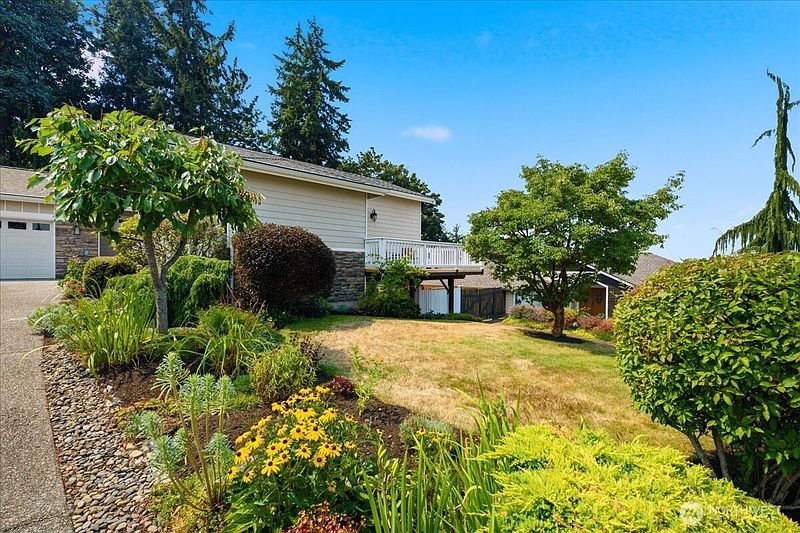 4th image of 3216 Shelly Hill Road