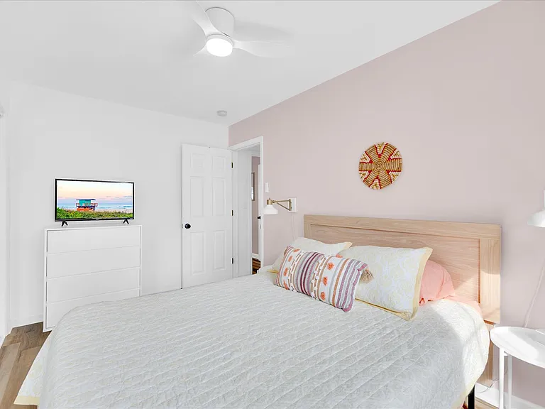608 Greenville Ave #B — Photo 18