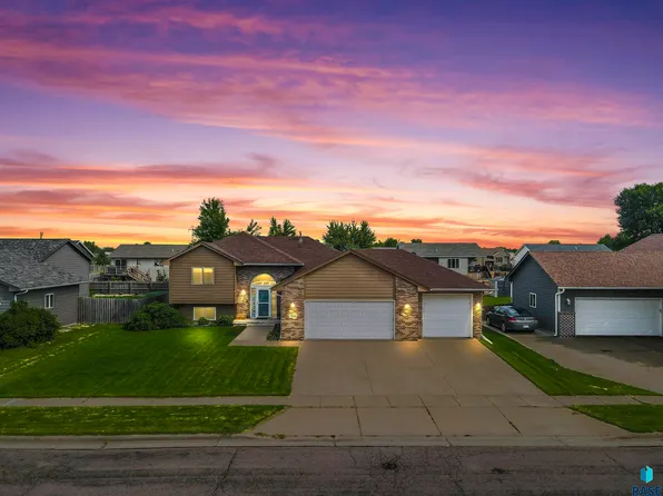 7208 W 66th St, Sioux Falls, SD 57106