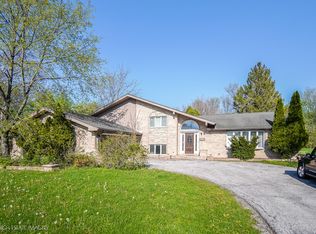 24615 S Mulberry Ln, Crete, IL 60417
