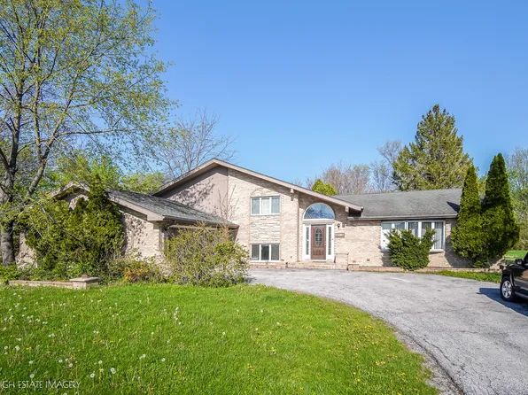 24615 S Mulberry Ln, Crete, IL 60417
