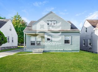 17304 McCracken Rd, Maple Heights, OH 44137