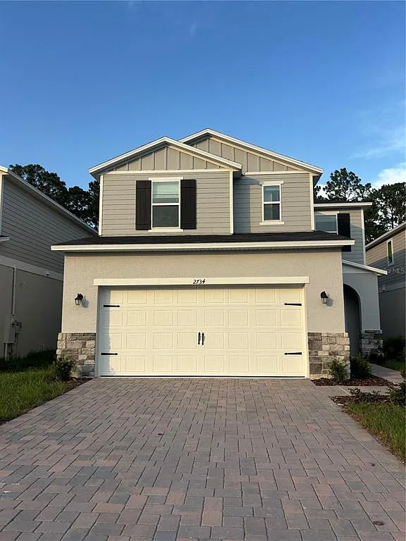 4 bed, 3.0 bath, 2385 sqft, $2,995 — Photo 2