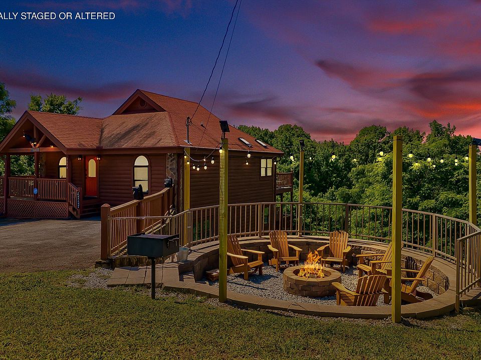 1st image of 2054 Oakmont Dr