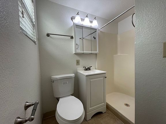 5th image of 1415 G St APT 41