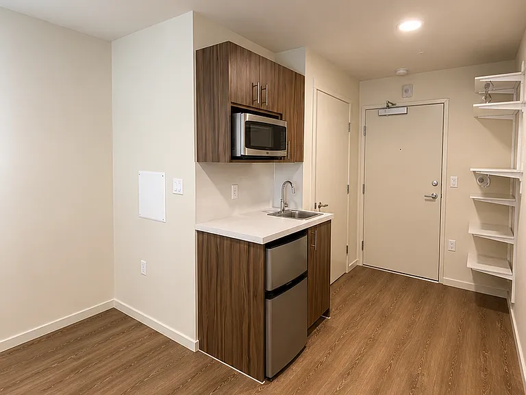 Plaza Apartments — Photo 88