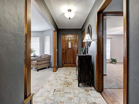 5th image of 7243 Skylark Ct