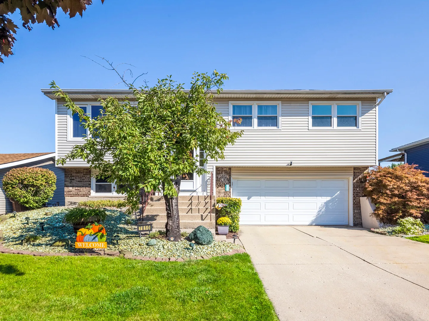 7810 166th Pl photo 1