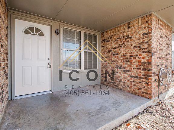 3rd image of 1038 S Highland Dr