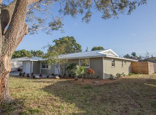 1654 Livingstone St, Sarasota, FL 34231