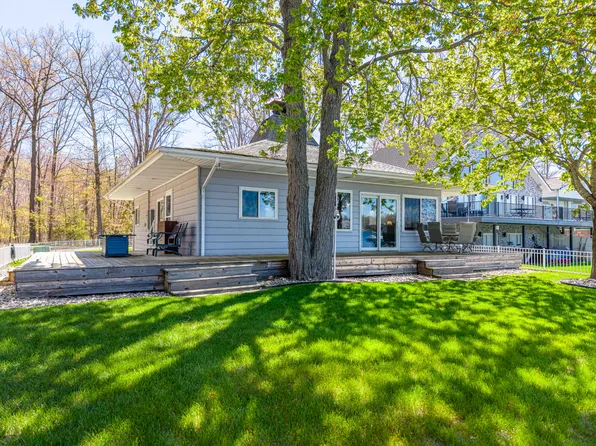 4625 Lake Resort Dr, Gladwin, MI 48624