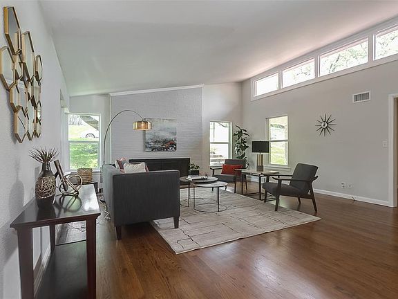 4th image of 4908 Winthrop Ave W