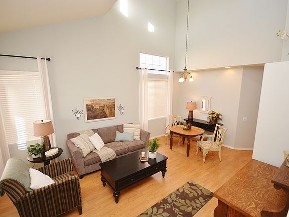 3rd image of 32075 Camino Herencia