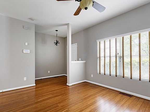 4th image of 18 Gwendolyn Cir