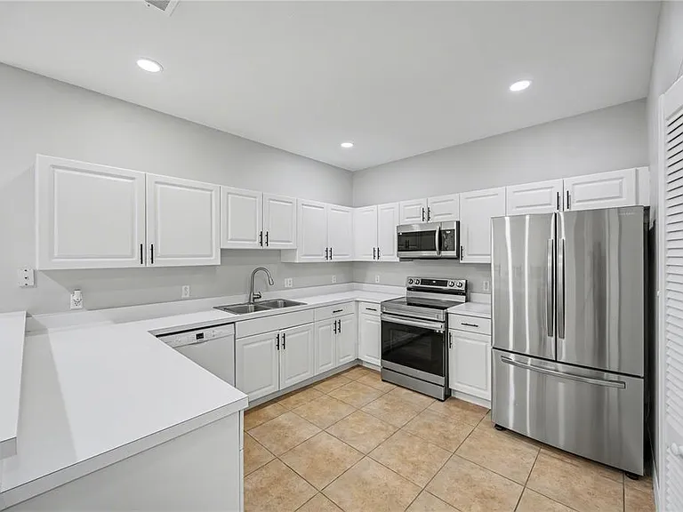 3158 Sun Lake Ct #A — Photo 3