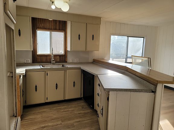 4th image of 4915 Swegle Rd NE Unit 64