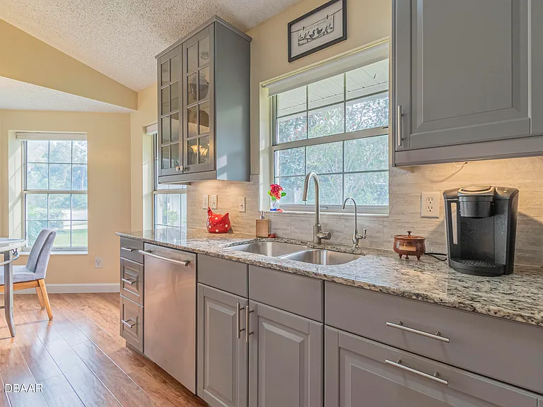 6236 Clover Bend Dr — Photo 18