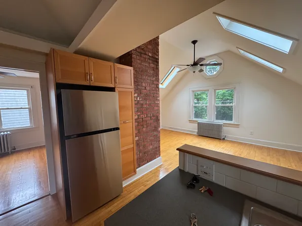 (undisclosed Address), Huntington, NY 11743