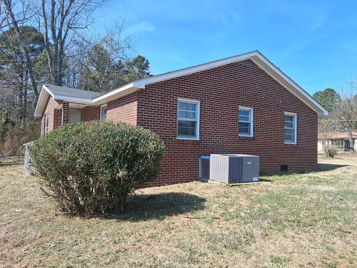 Building Photo - 131 William Moody Ln