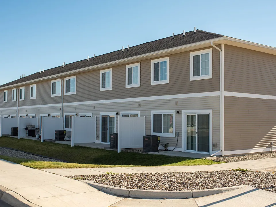 1620 Abraham Pkwy #5