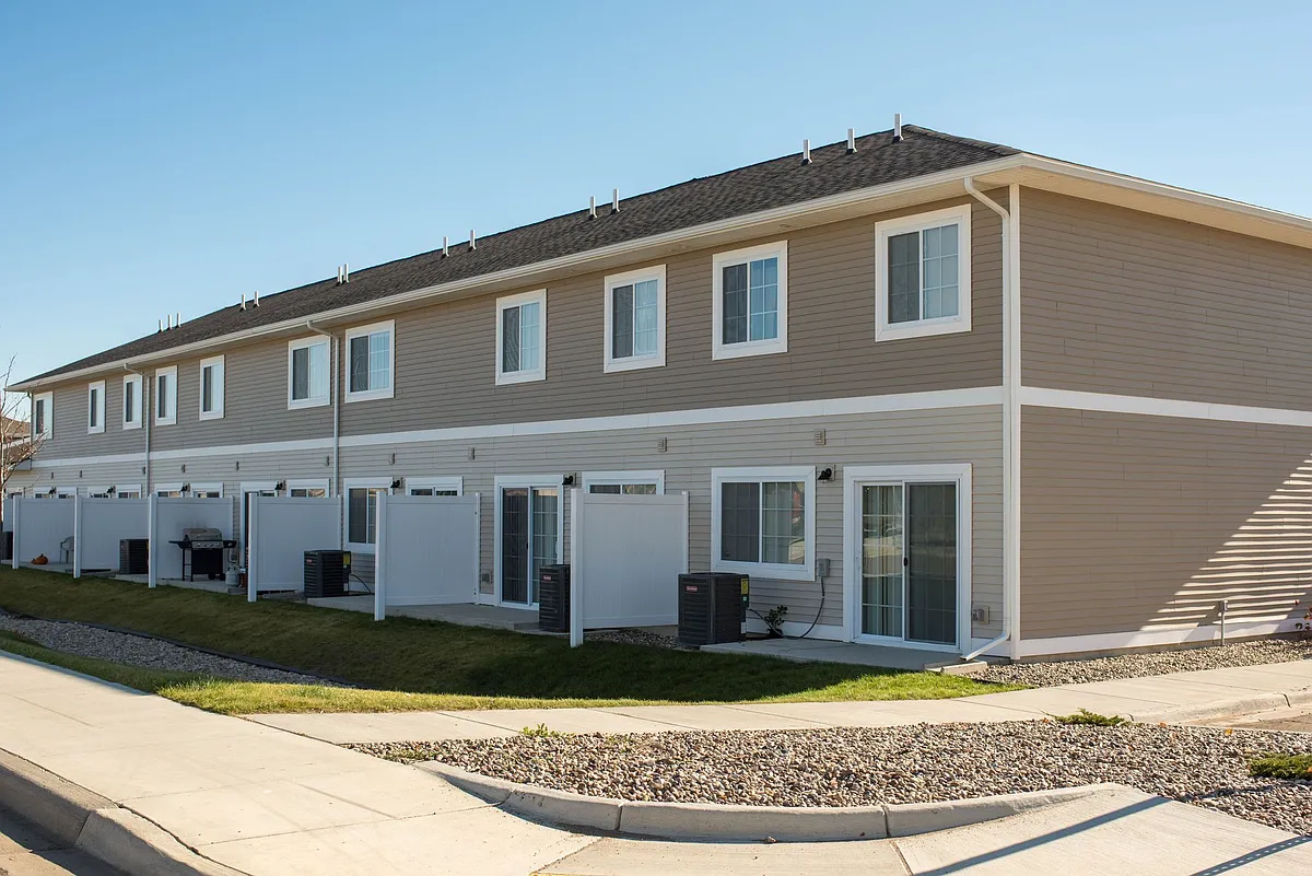 Building Photo - 1620 Abraham Pkwy #3