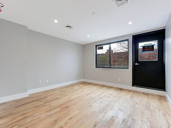 2nd image of 834 Herkimer St Penthouse 4
