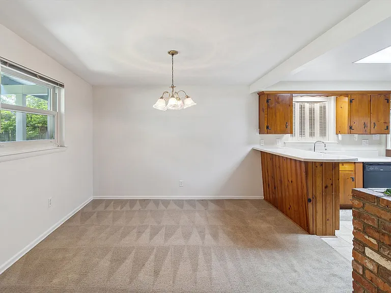 203 Tanglewood Rd — Photo 19