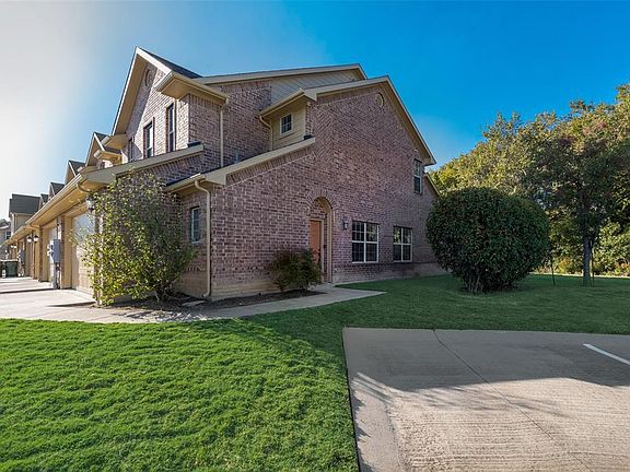 2nd image of 121 Barrington Ln