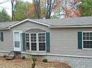 8225 Swift Rd, Waynesburg, OH 44688