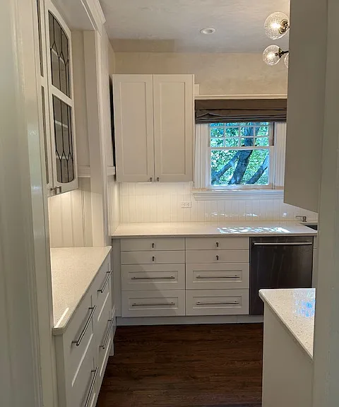220 Throckmorton Ave — Photo 24