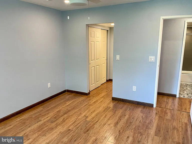 506 Meadowview Ln #506 — Photo 11