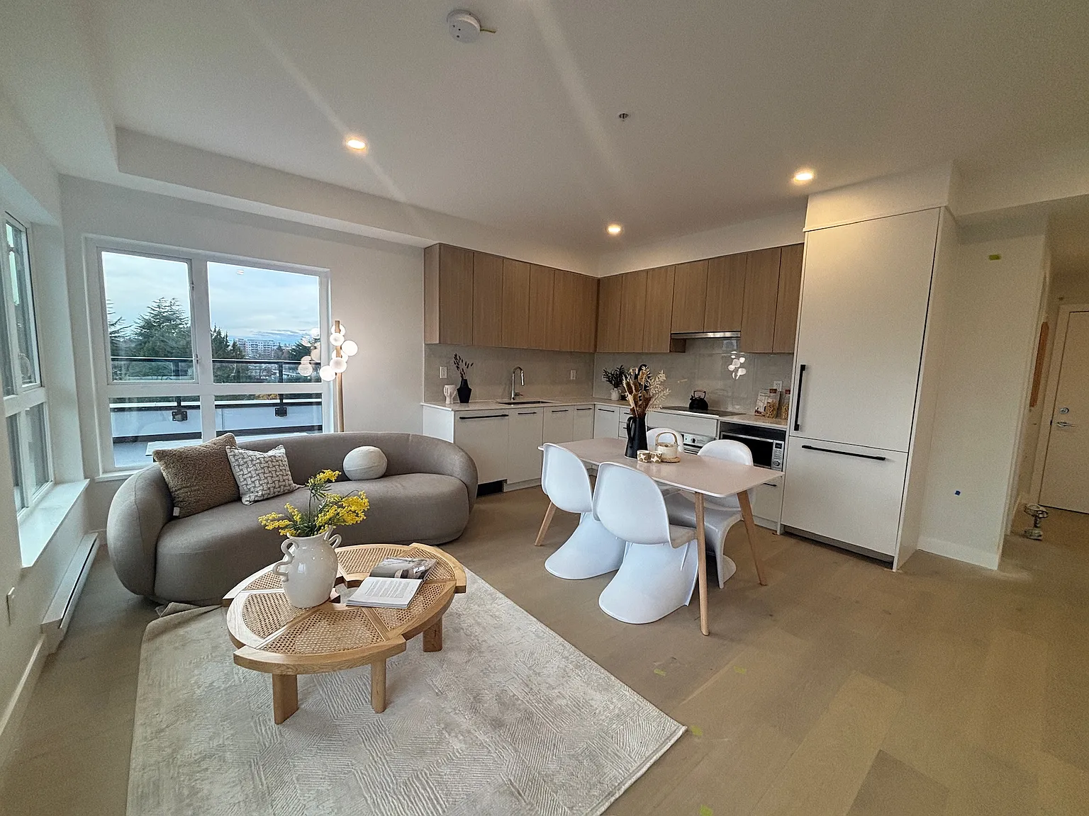 1 bed, 630 sqft, $1,900 — Photo 1