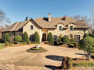 4231 Fox Brook Ln, Charlotte, NC 28211