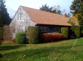 27 Thomas Cir, Falmouth, MA 02540