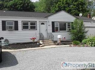 387 Old Country Rd, Deer Park, NY 11729