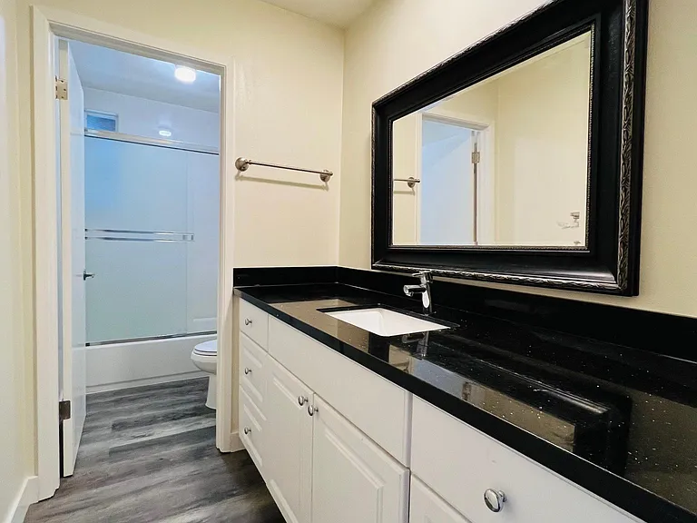 698 Danforth Dr — Photo 21