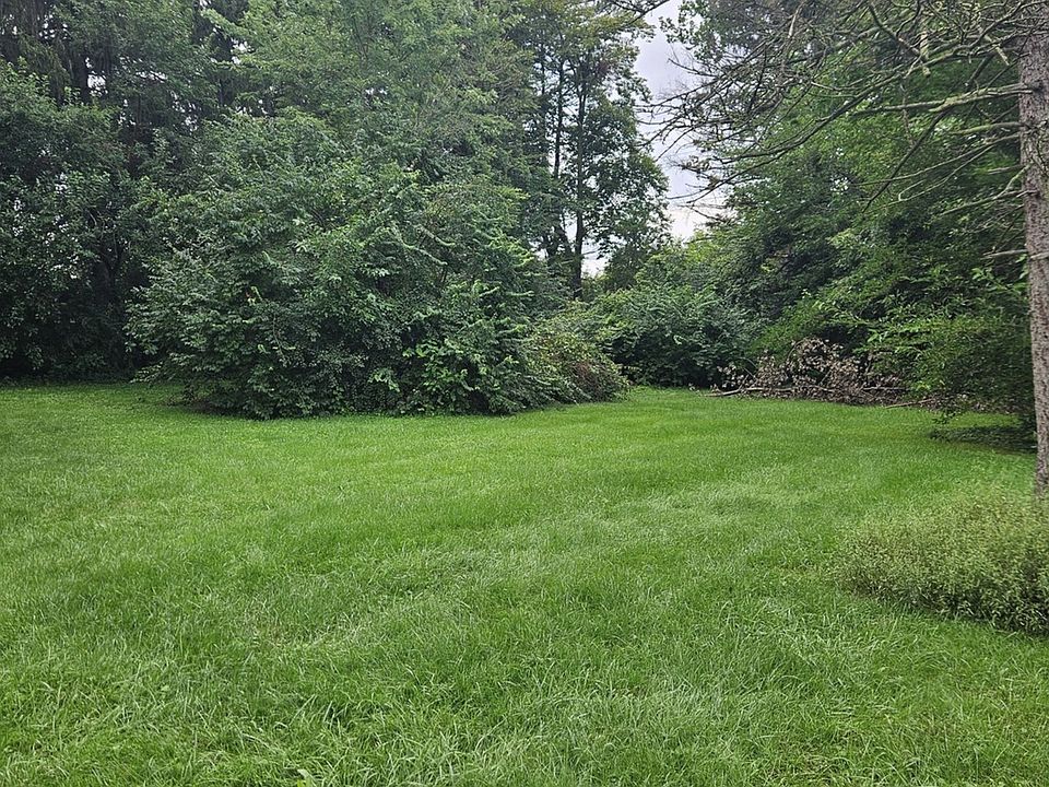 2nd image of 419 W 63rd St