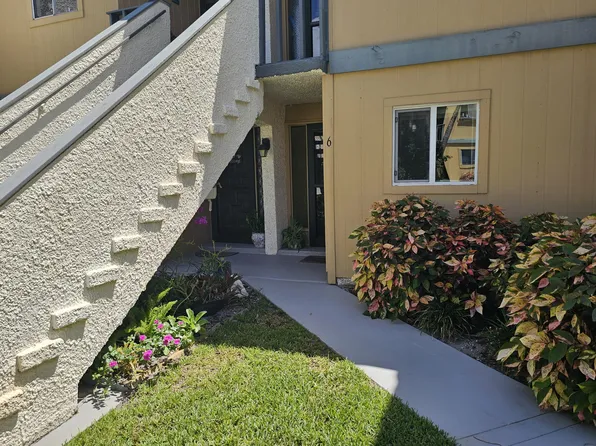 1500 NE 13th Ter APT G6, Jensen Beach, FL 34957