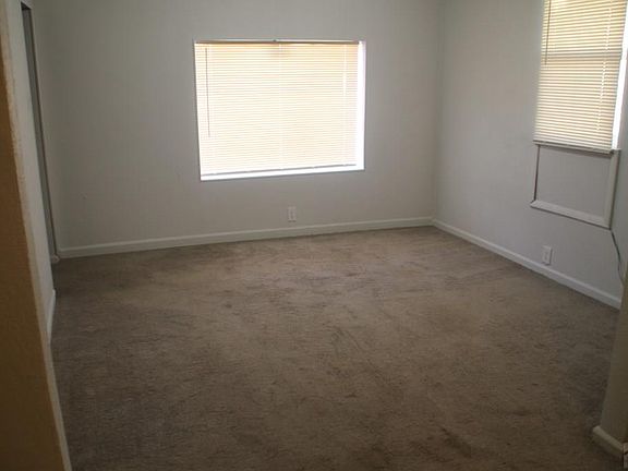 4th image of 1406 Wabash Ave