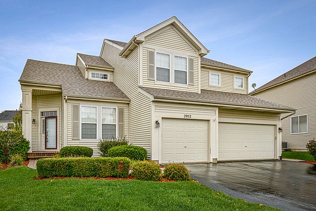 1st image of 2952 Thunderbird Ct W